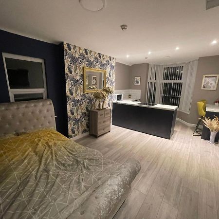Selection Of Stylish Apartments Within Walking Distance Of Cardiff City Centre Esterno foto
