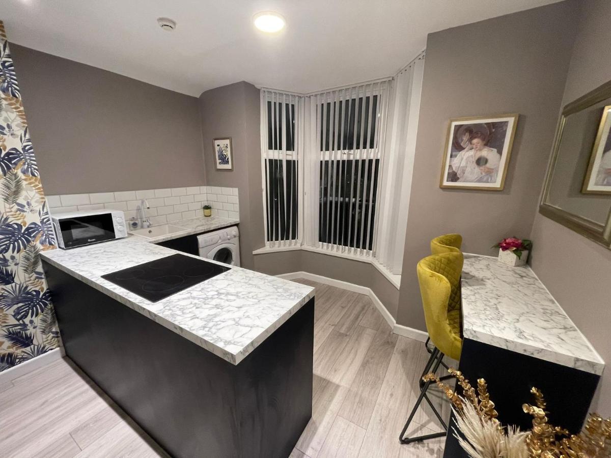 Selection Of Stylish Apartments Within Walking Distance Of Cardiff City Centre Esterno foto